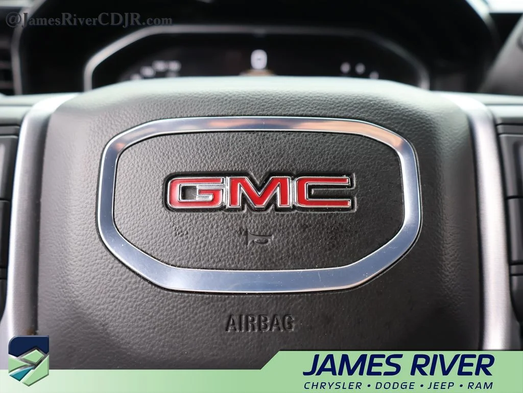 Used 2025 Silver GMC SLT image 26