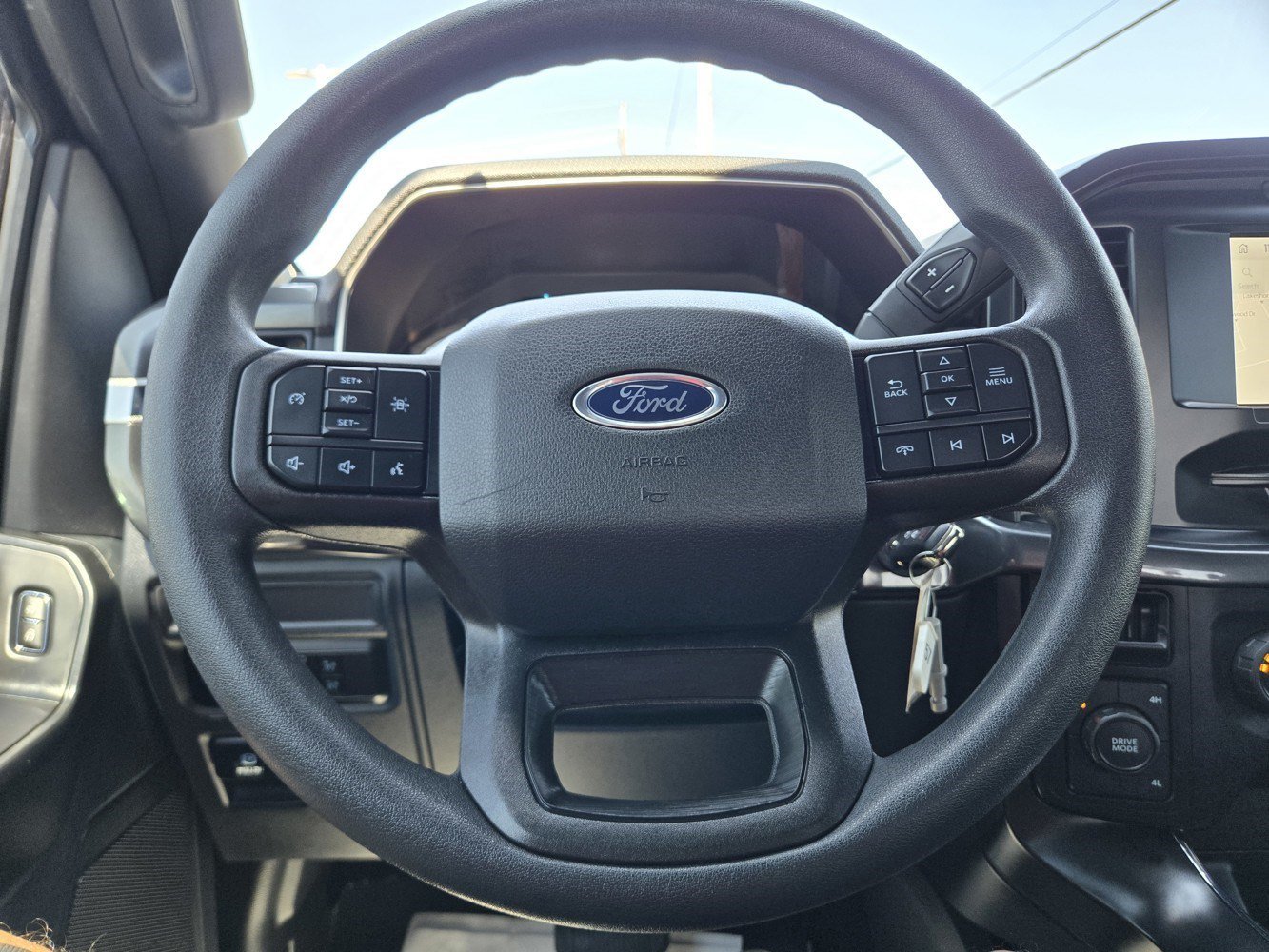 Used 2023 Blue Ford XLT image 18