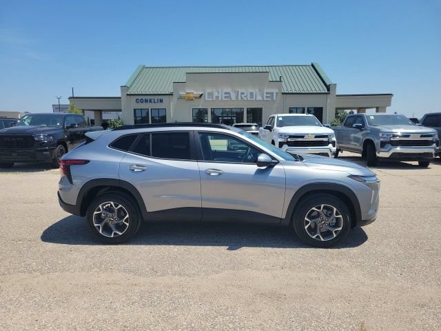 New 2026 Sterling Gray Metallic Chevrolet LT image 20