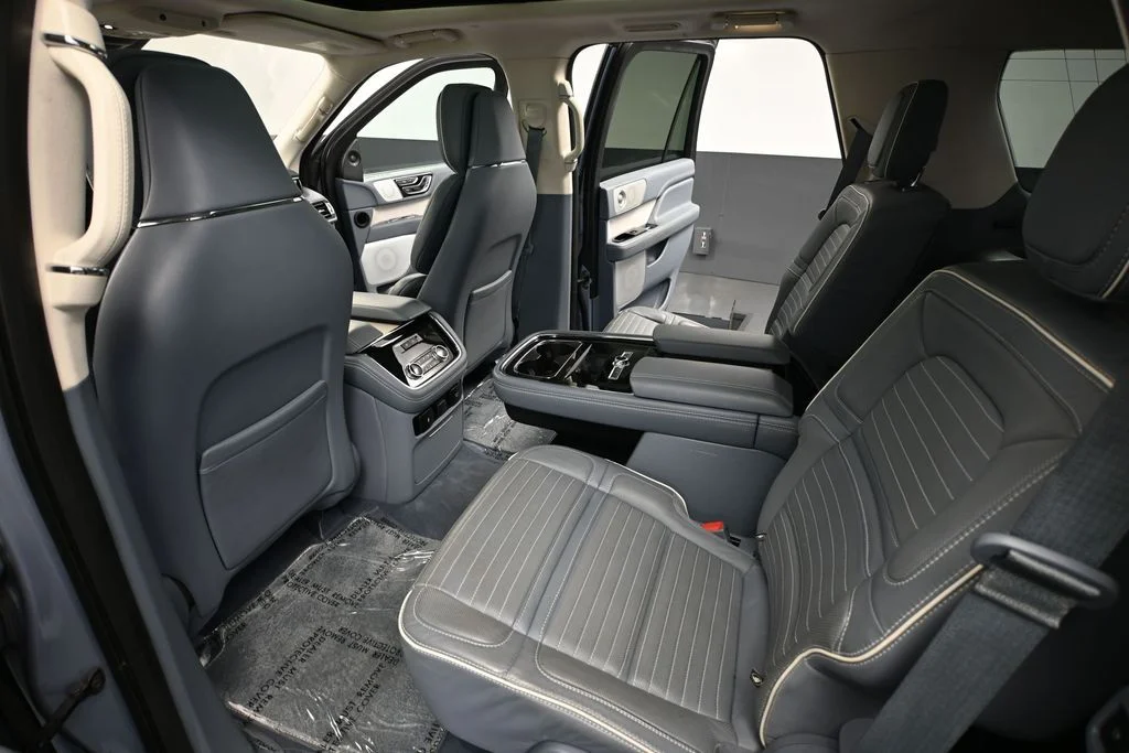 Used 2019 Blue Lincoln Black Label image 30