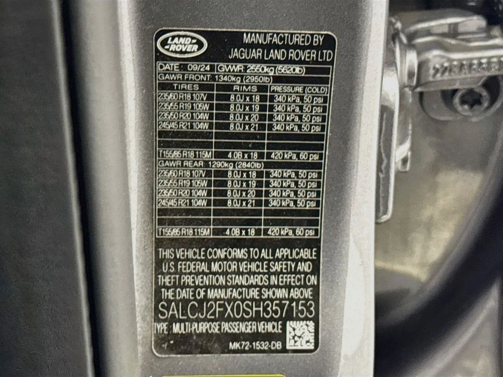 Used 2025 Gray Land Rover S image 33