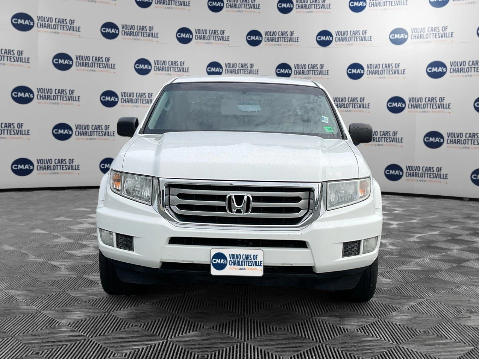 Used 2012 Taffeta White Honda RT image 8