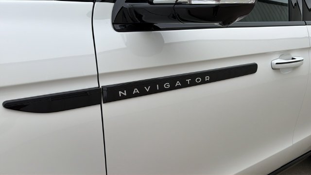 2025 Lincoln Navigator Black Label - Photo 14