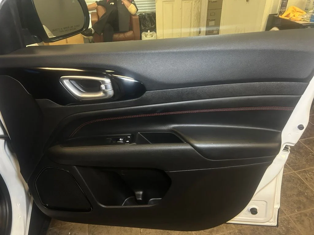 Used 2025 Bright White Jeep Trailhawk image 16