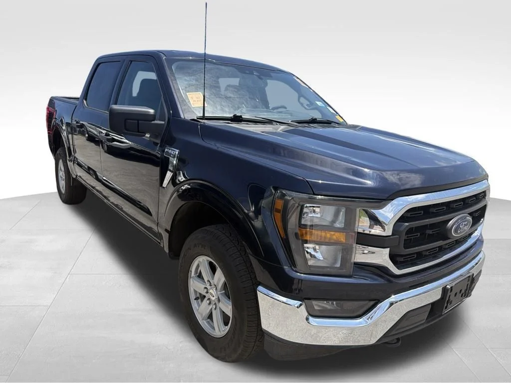 Used 2023 Blue Ford XL image 13