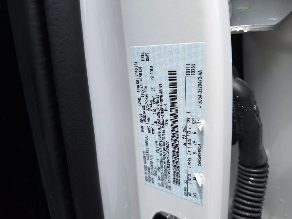 Certified Used 2023 White Metallic Ford Platinum image 35