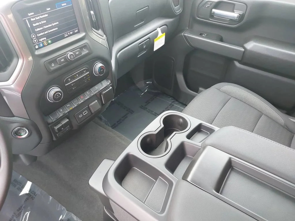 2026 Chevrolet Silverado 2500 HD Custom - Photo 25