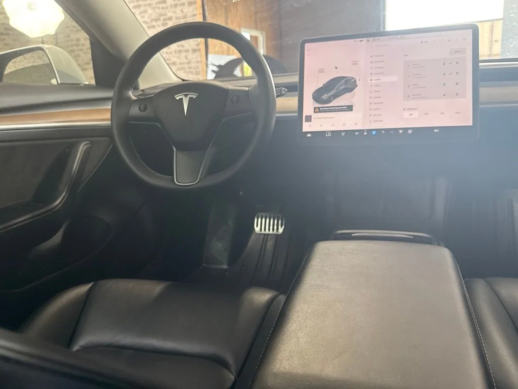 Used 2022 Midnight Silver Metallic Tesla Long Range image 16