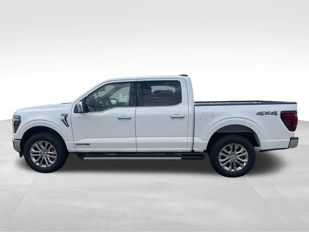 New 2026 Star White Metallic Tri-Coat Ford Lariat® image 30