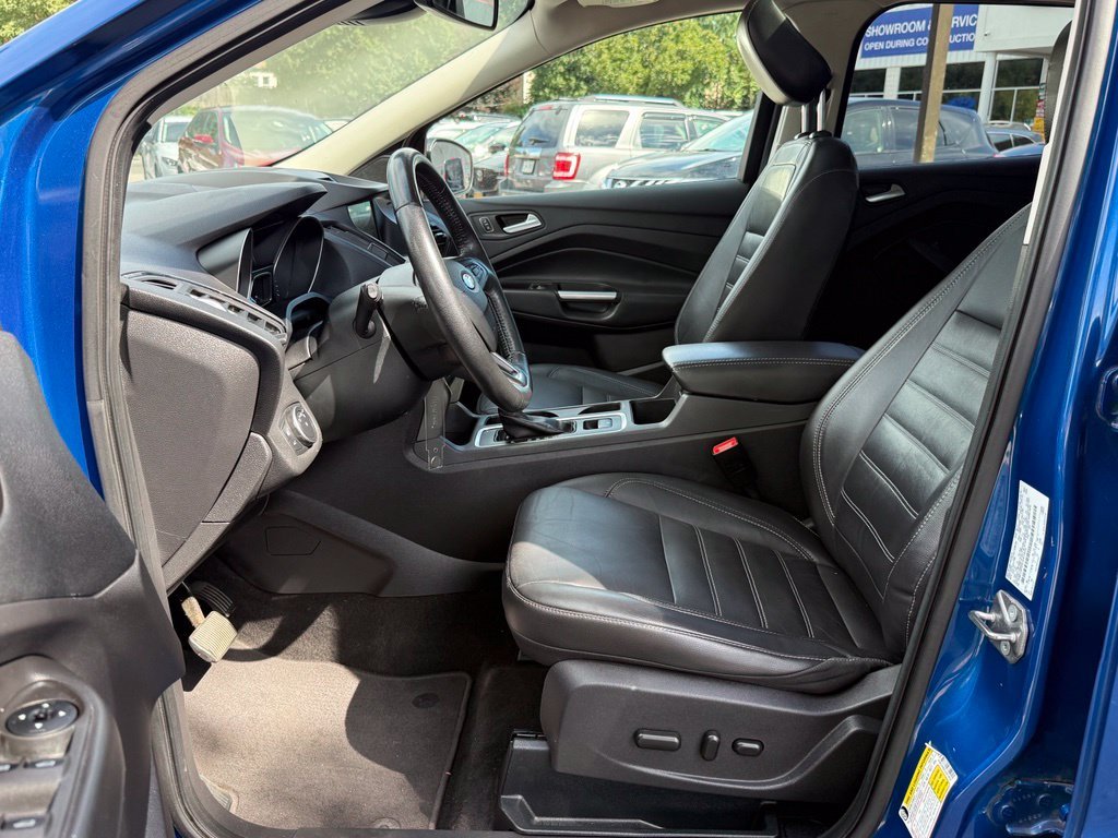 Used 2018 Blue Ford SEL image 19