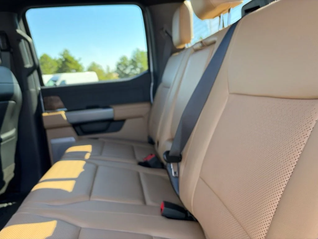 Used 2024 Oxford White Ford Lariat image 38