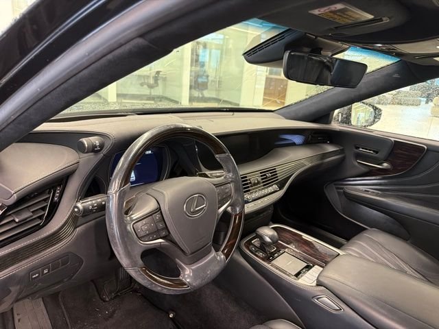 Used 2018  Lexus 500 Base image 5
