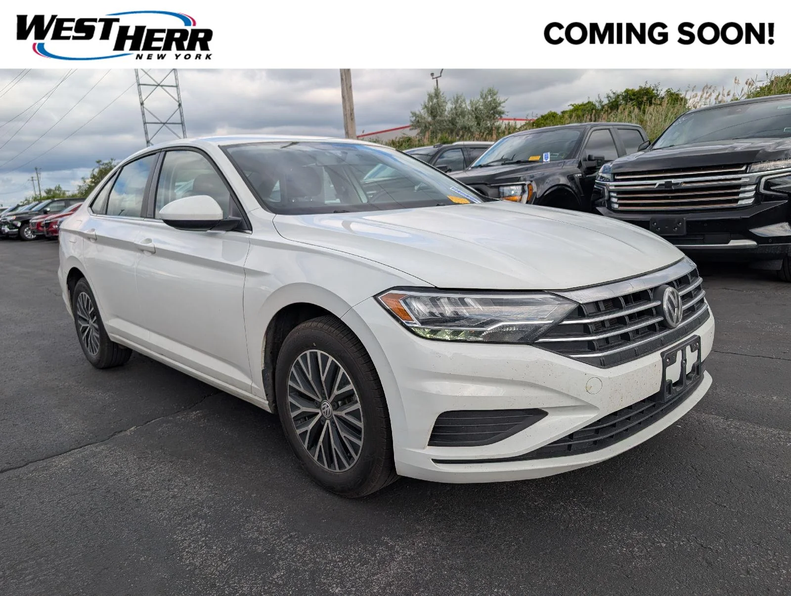 Used 2021  Volkswagen S image 1