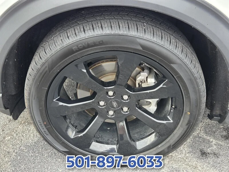 Used 2023 WHITE FORD ST-LINE RWD image 17