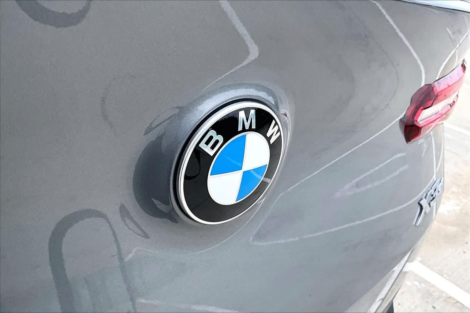 Used 2026 Skyscraper Grey Metallic BMW 30 xDrive image 30