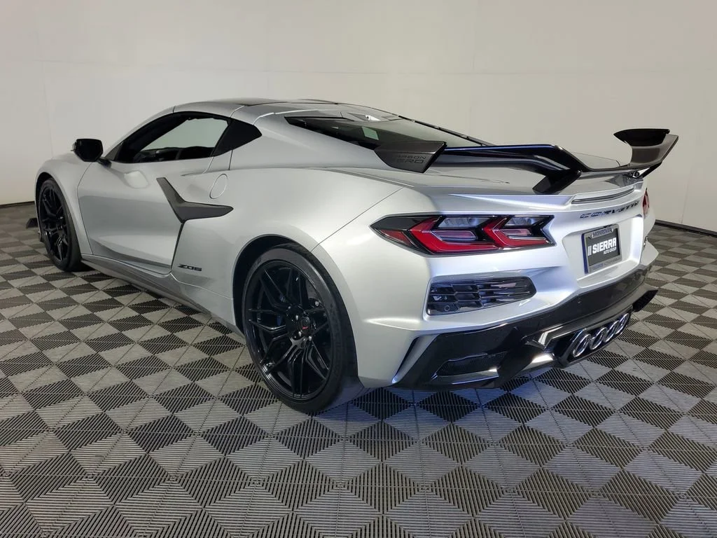 2026 Chevrolet Corvette 2LZ - Photo 6
