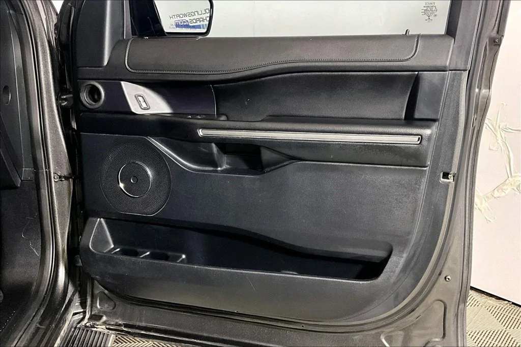 Certified Used 2021 Magnetic Ford XLT image 19