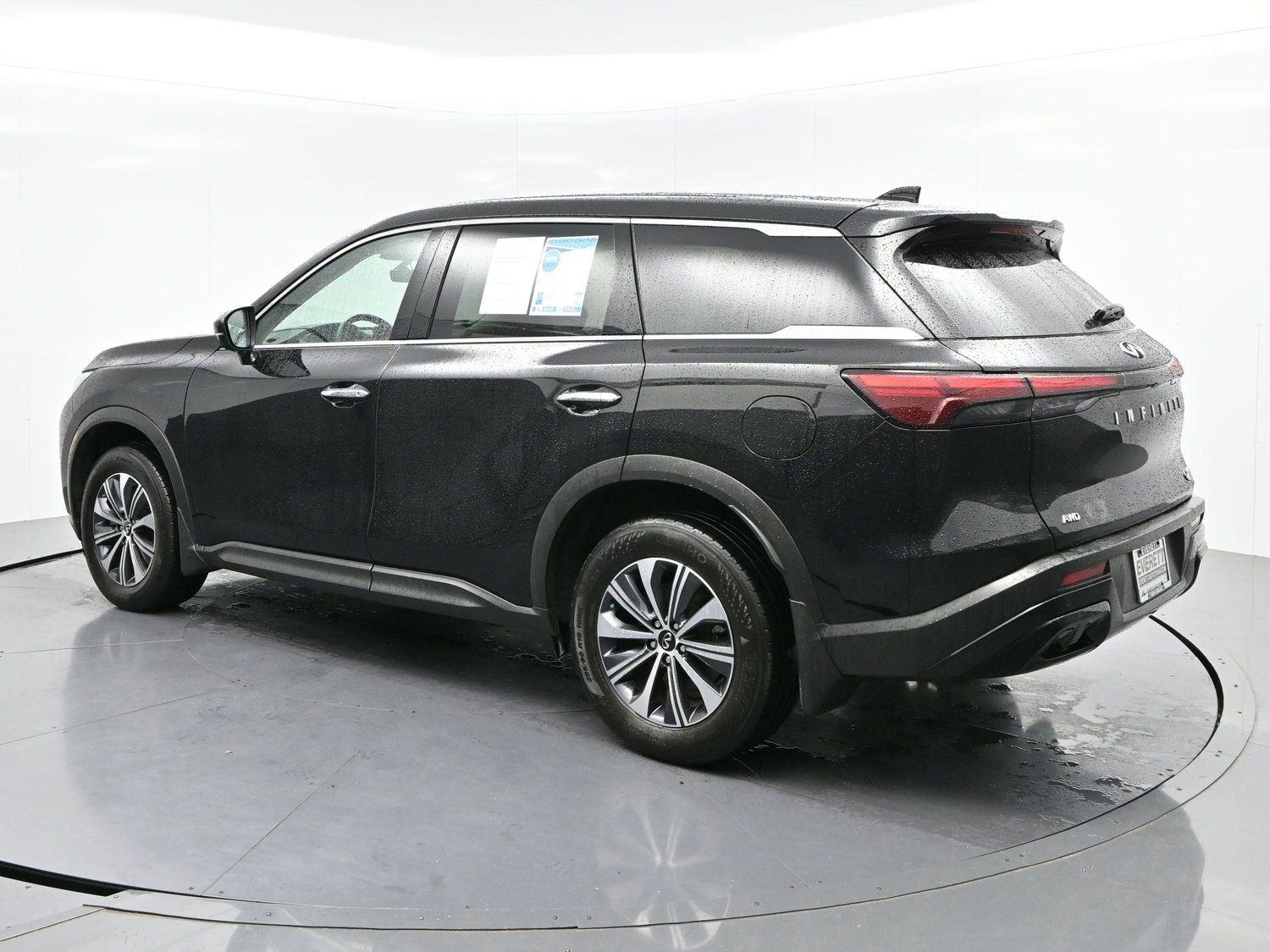 Used 2023 Mineral Black INFINITI PURE image 5