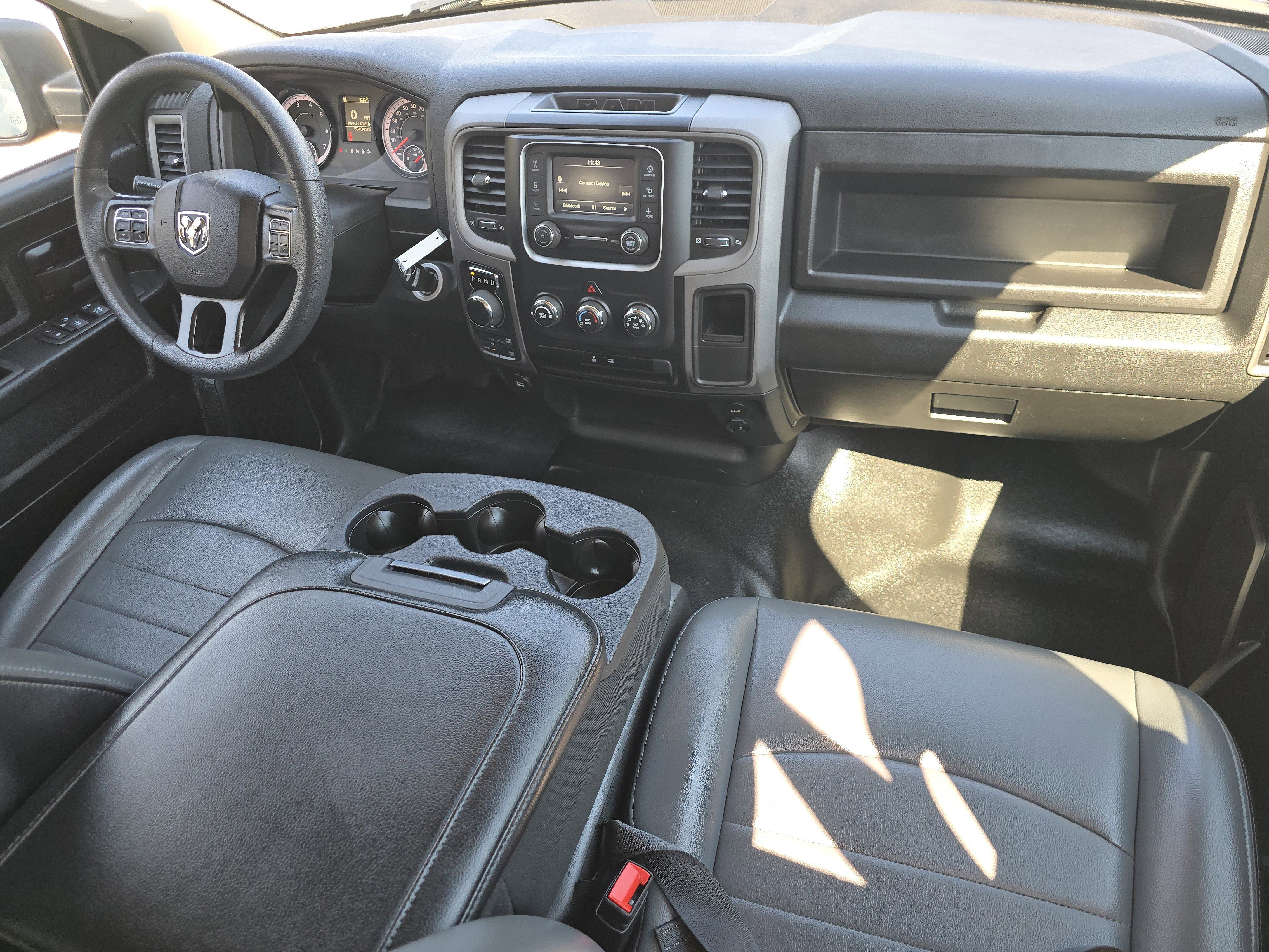 Used 2024 Granite Crystal Metallic Clearcoat Ram Tradesman image 18