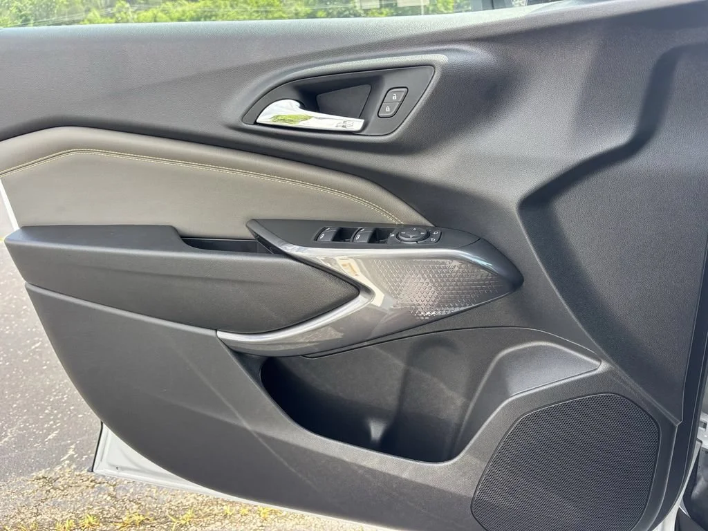 2026 Chevrolet Trax Activ - Photo 11