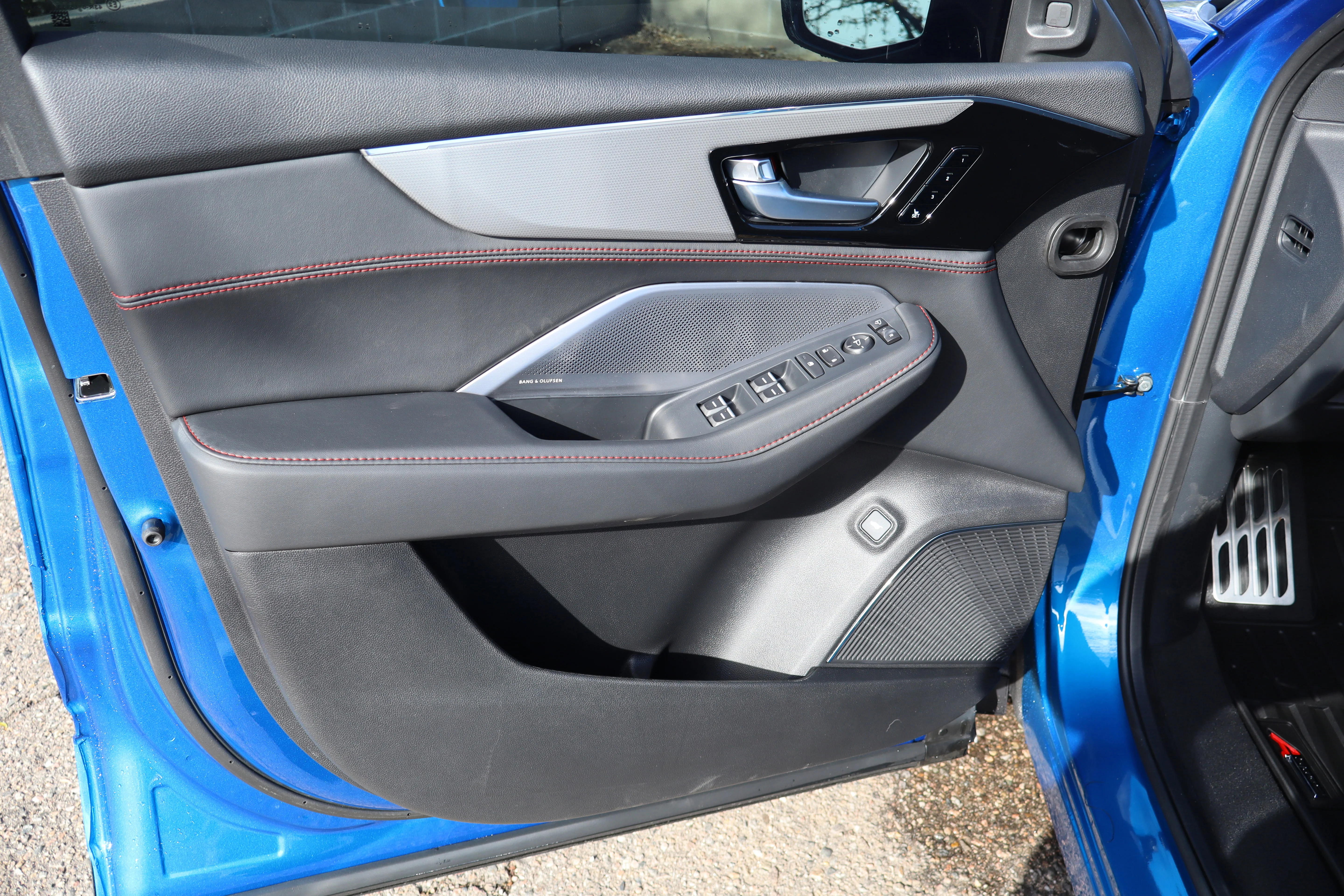 New 2026 Double Apex Blue Pearl Acura w/A-Spec Advance Package image 24