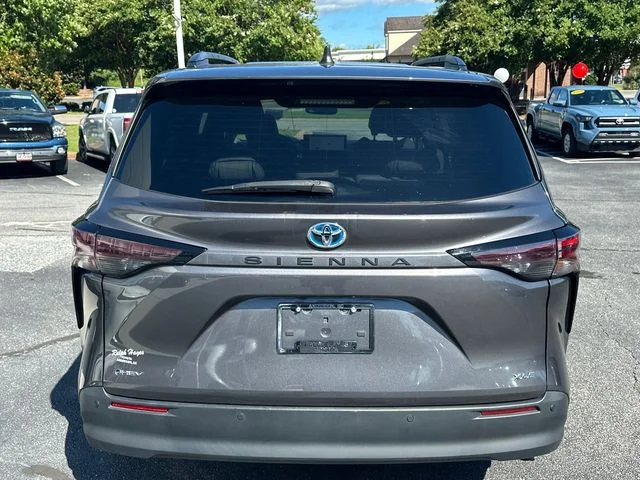 Used 2025 Gray Toyota XLE image 4