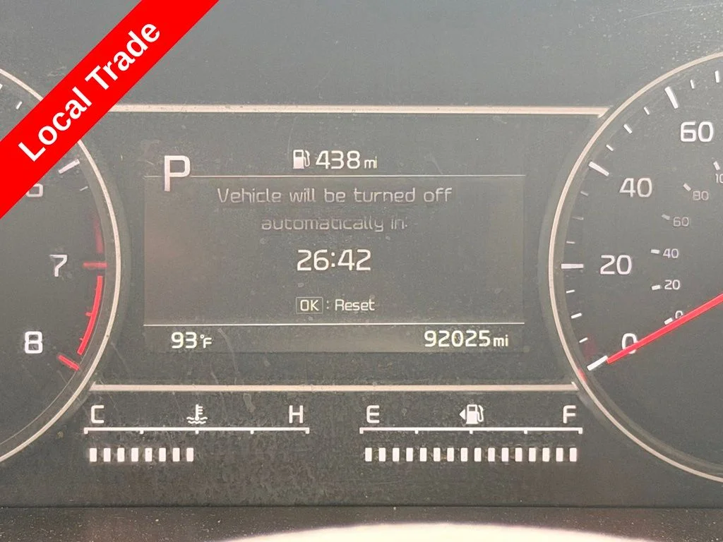 Used 2022 Silver Kia S image 3