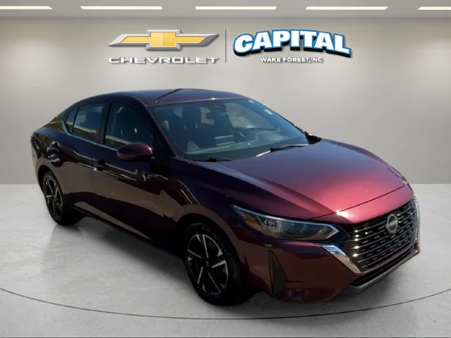 Used 2025  Nissan SV image 7