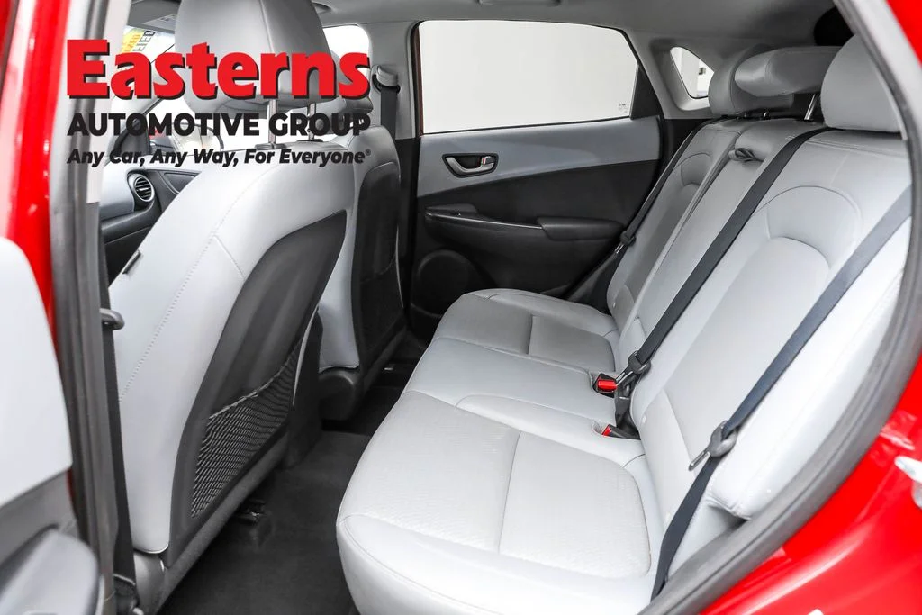 Used 2020 Red Hyundai Ultimate image 24