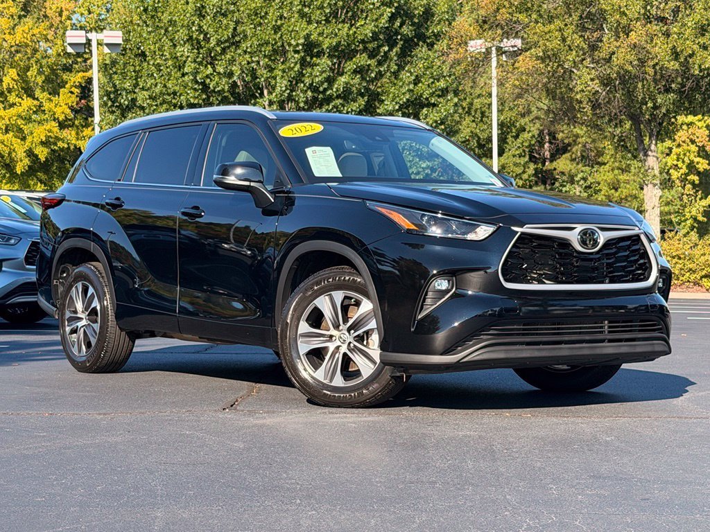 Used 2022 Black Toyota XLE image 2