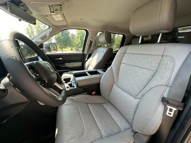 2022 Toyota Tundra Limited - Photo 12