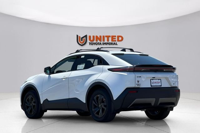 New 2026 Wind Chill Pearl <sup>1</sup> Toyota  SE image 5