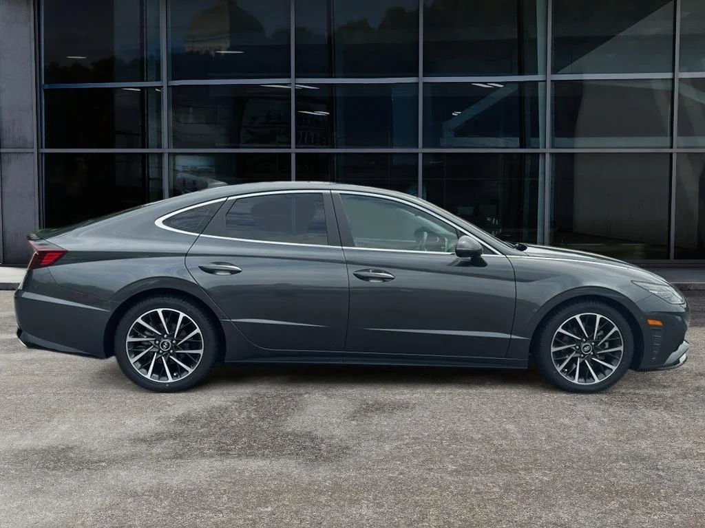 Used 2023 Portofino Gray Hyundai Limited image 4