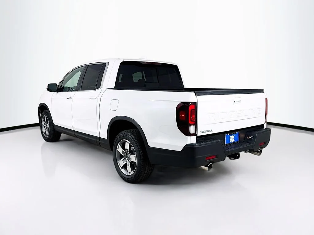 New 2026 Platinum White Pearl Honda RTL image 6