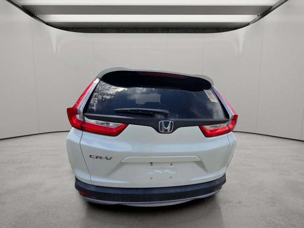 Used 2018 White Diamond Pearl Honda EX image 9