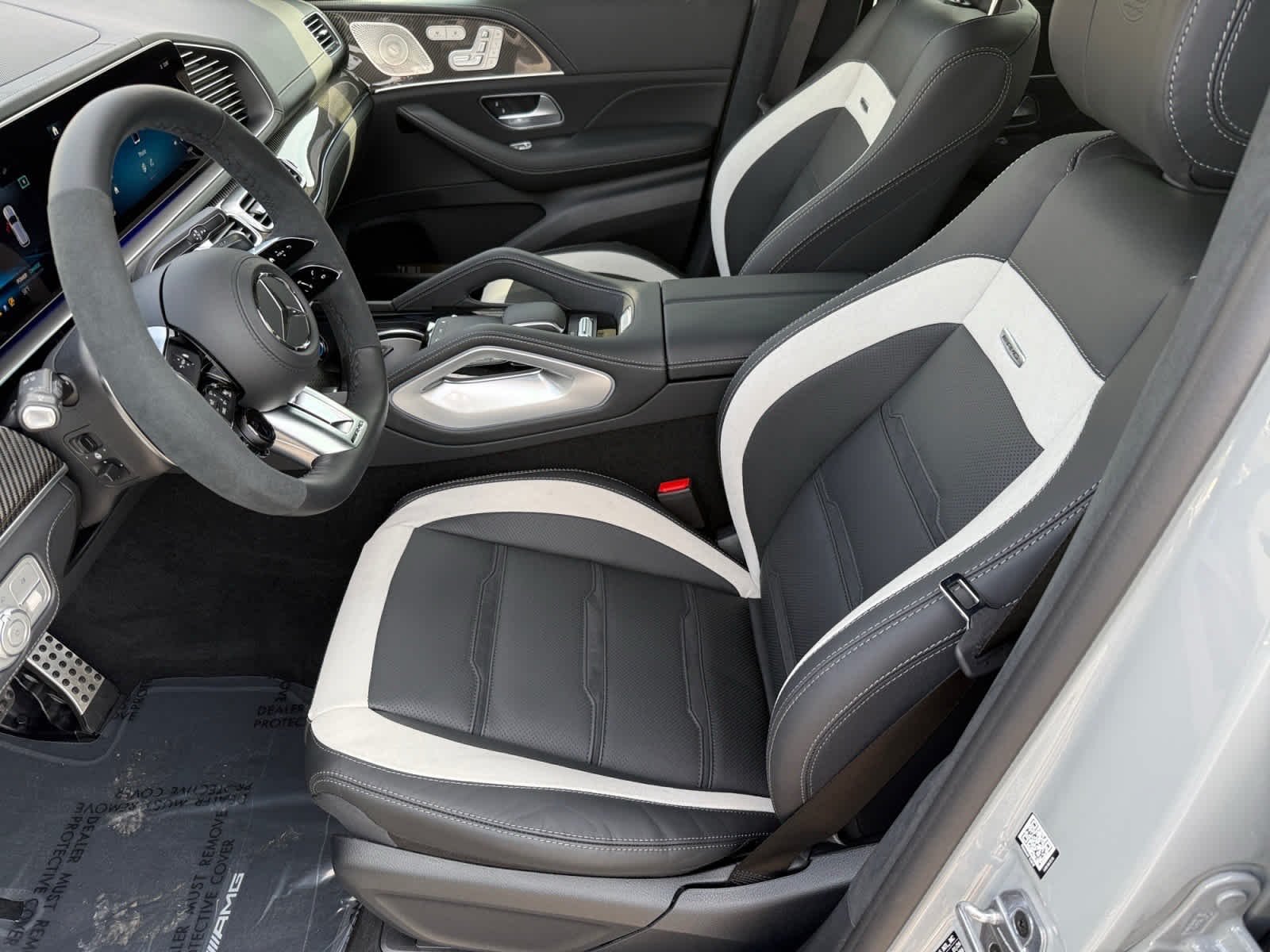 New 2026 MANUFAKTUR Alpine Grey Mercedes-Benz AMG® GLE 63 S image 10