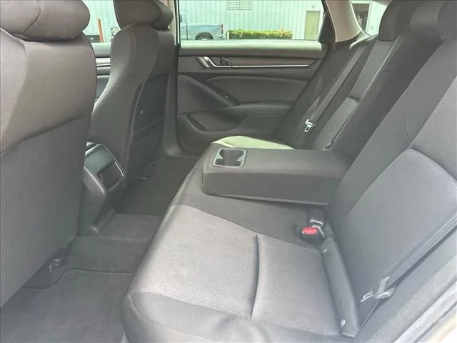 Used 2019  Honda LX image 16
