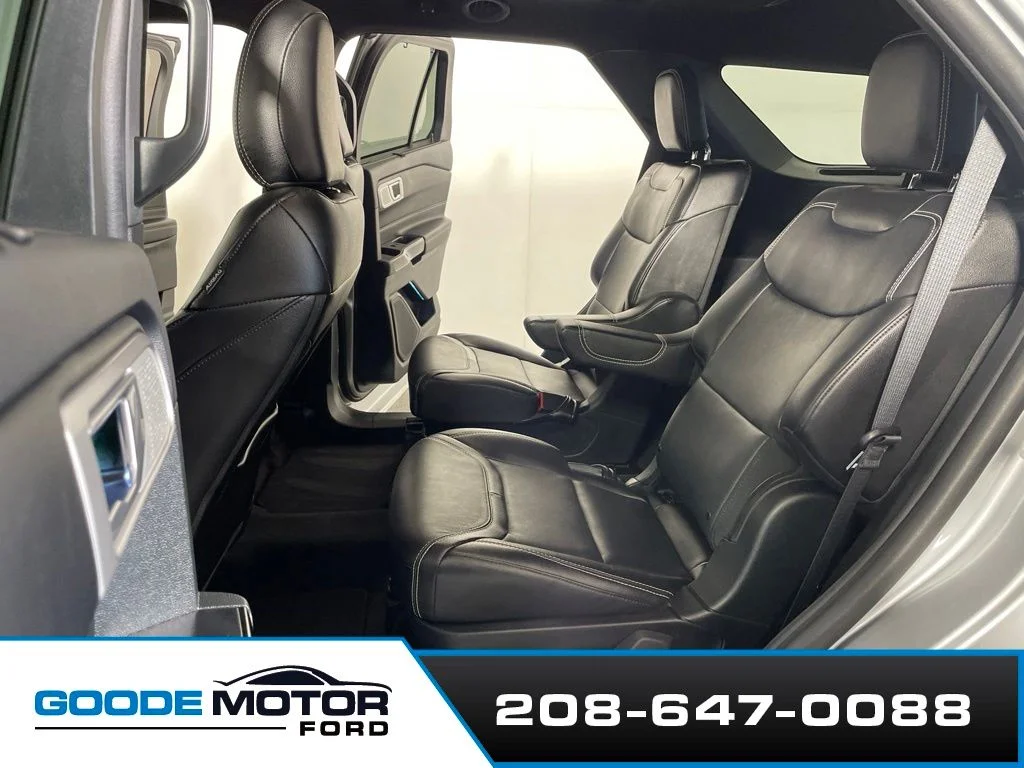 Used 2023 Silver Metallic Ford ST image 19