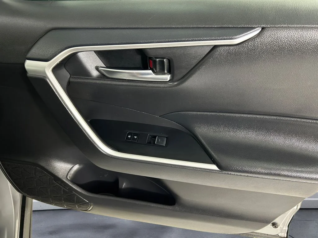 Used 2024 Silver Toyota XLE image 15