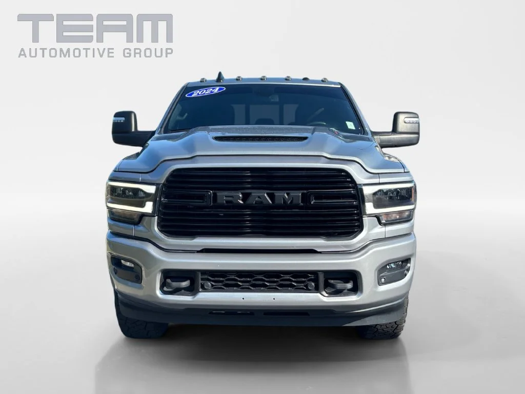 Used 2024 Silver Ram Laramie image 2