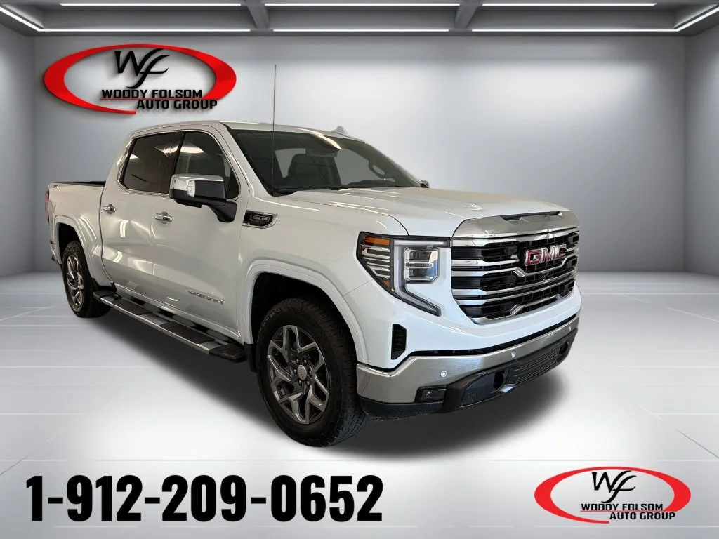 New 2026 Glacier White Tricoat GMC SLT image 1