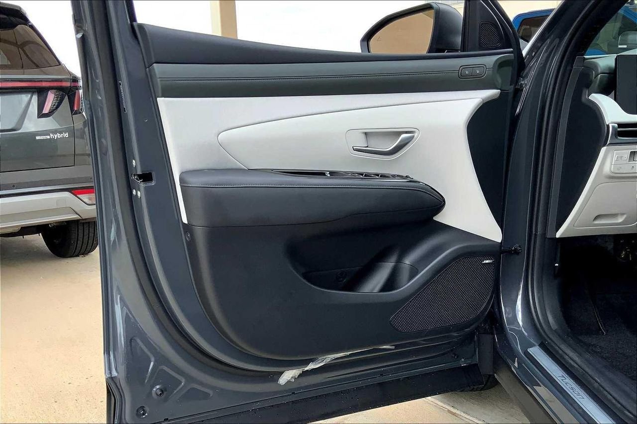 2026 Hyundai Tucson Limited - Photo 10