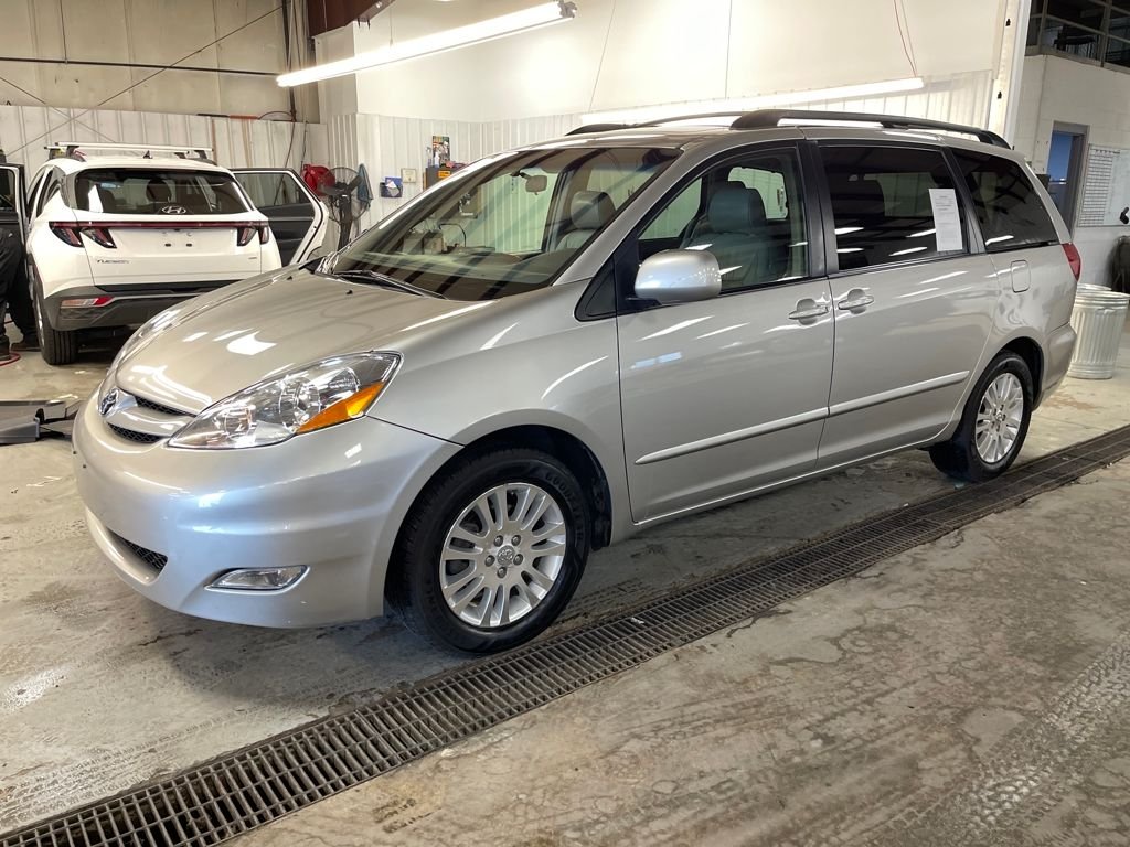 2008 Toyota Sienna