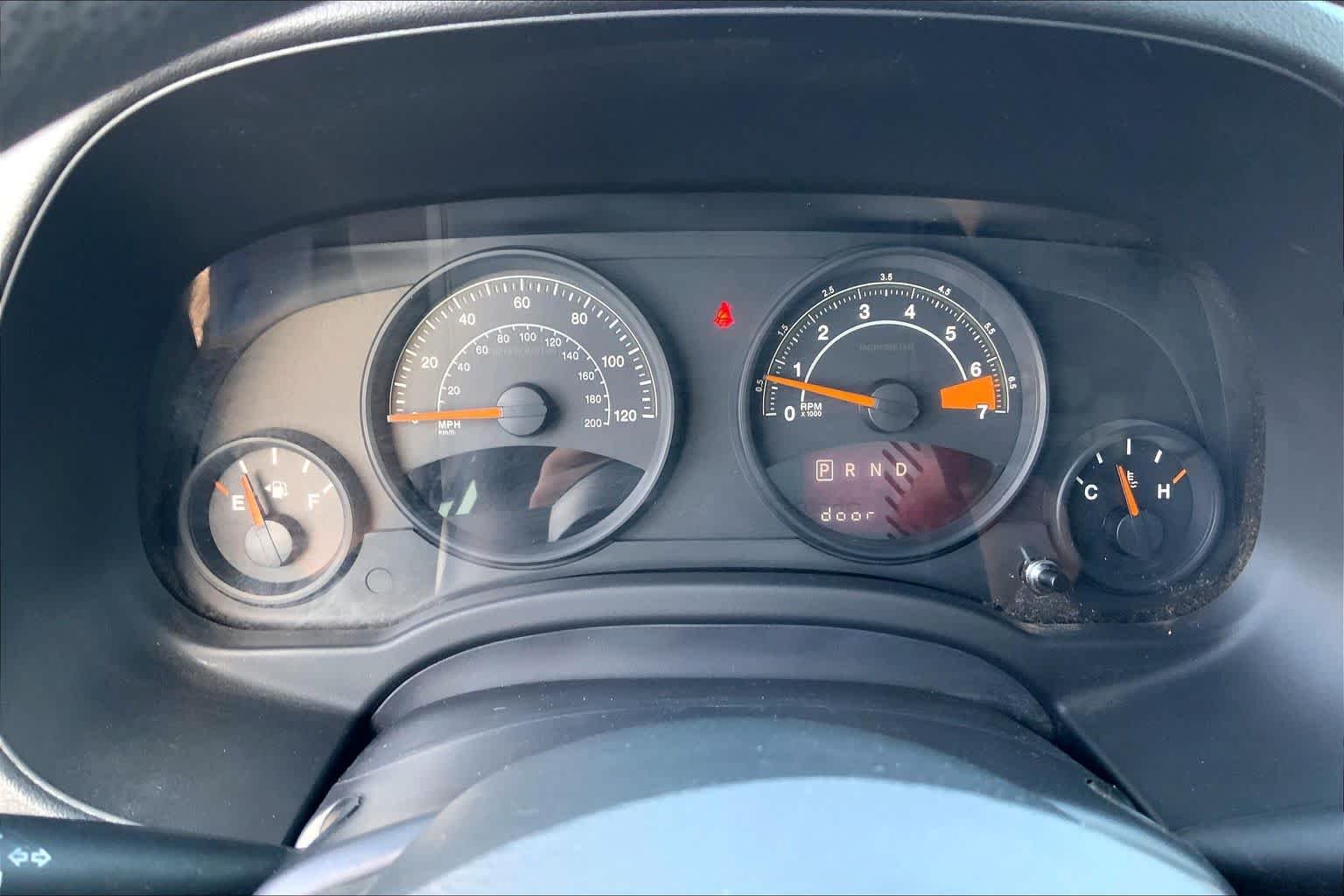 Used 2014 True Blue Pearlcoat Jeep Sport image 26