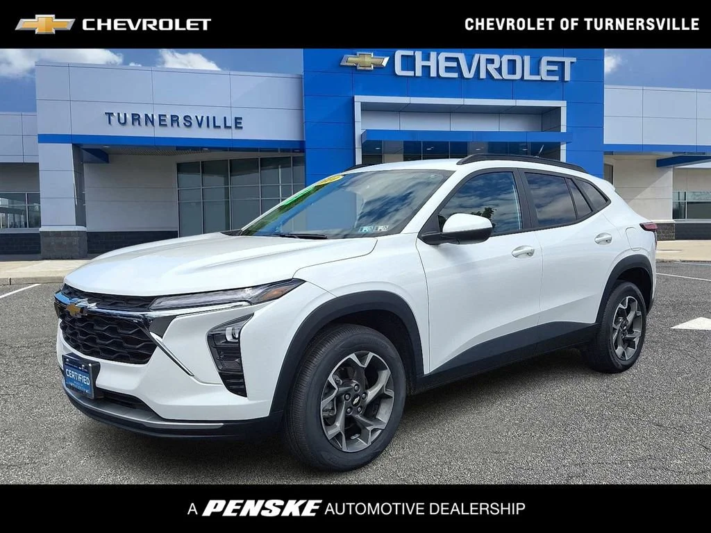 2024 Chevrolet Trax LT's photo