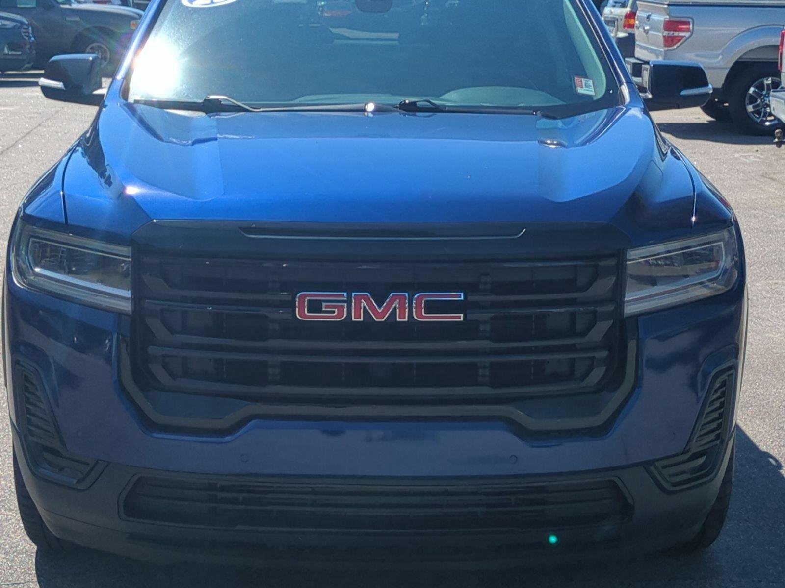 Used 2023 Ultra Blue Metallic GMC SLE image 13