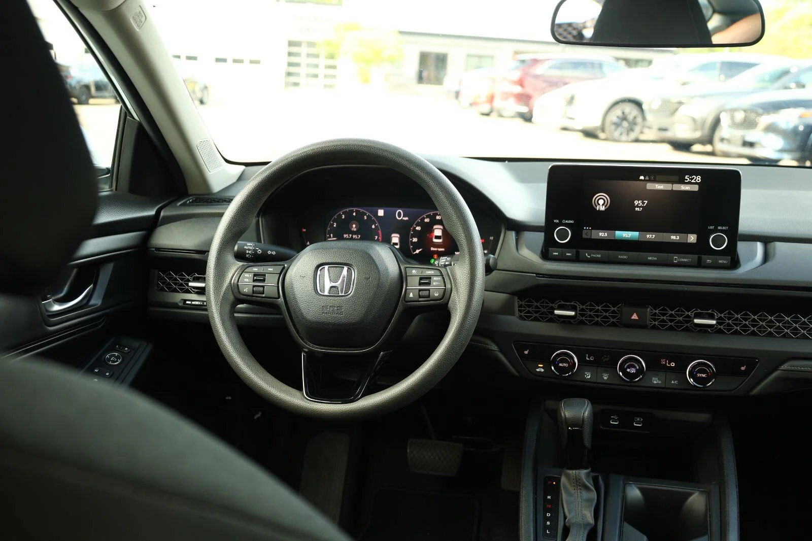 Used 2024 Platinum White Pearl Honda EX image 26