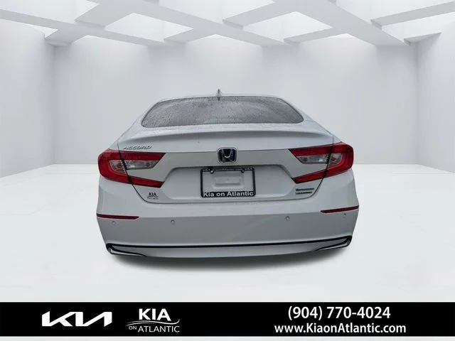 Used 2022 White Honda Touring image 4