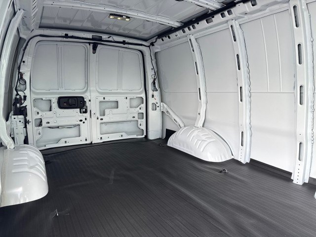 2025 Chevrolet Express Cargo Work Van - Photo 12