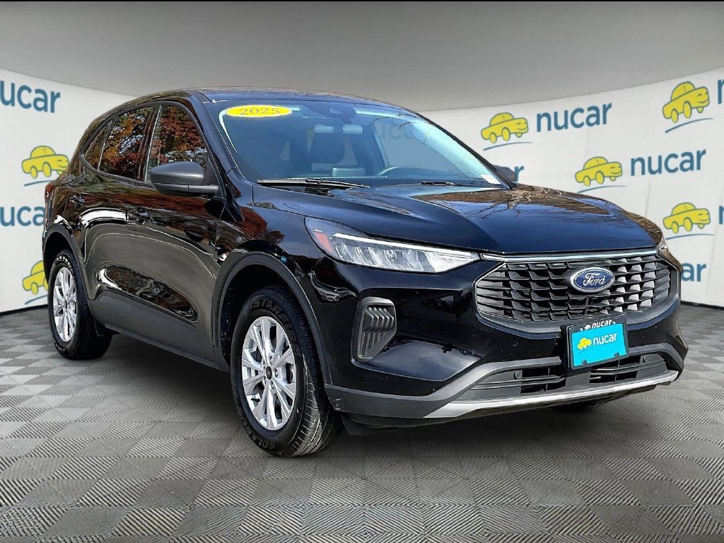 Used 2025 Black Ford Active image 1